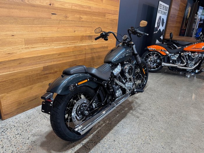 2025 Harley-davidson FXBB STREET BOB (117) IRON HORSE