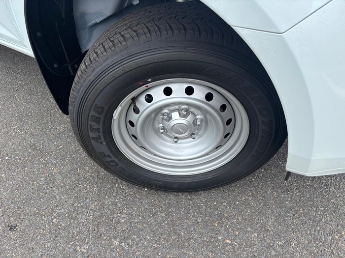 2025 Isuzu D-MAX SX High Ride MY25.5 4x2 Mineral White