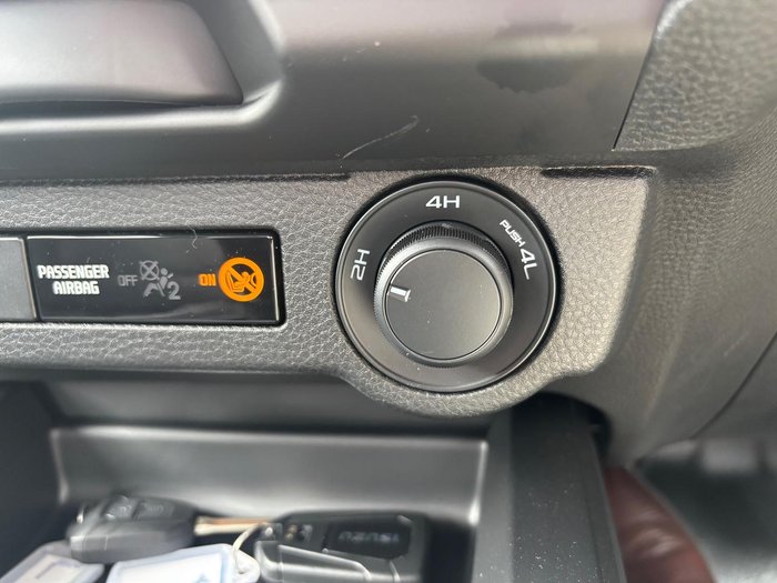 2025 Isuzu D-MAX SX MY25.5 4X4 Dual Range Mineral White