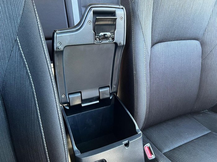 2020 Toyota Hilux SR5