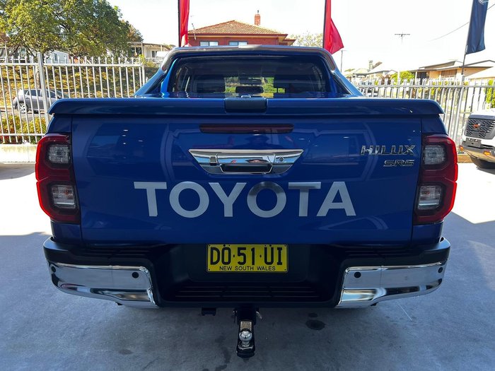 2020 Toyota Hilux SR5