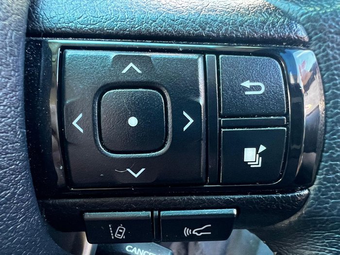 2020 Toyota Hilux SR5