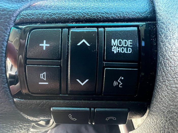 2020 Toyota Hilux SR5