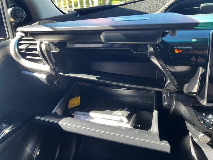 2020 Toyota Hilux SR5