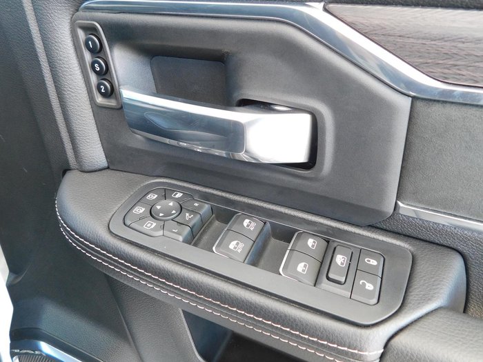 2025 RAM 2500 Laramie Rambox