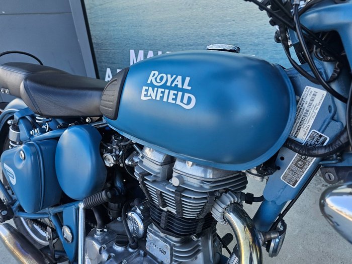 2021 ROYAL ENFIELD (SEE ALSO ENFIEL CLASSIC SQUADRON BLUE ABS Blue
