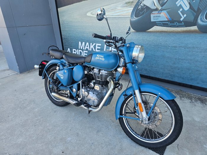2021 ROYAL ENFIELD (SEE ALSO ENFIEL CLASSIC SQUADRON BLUE ABS Blue