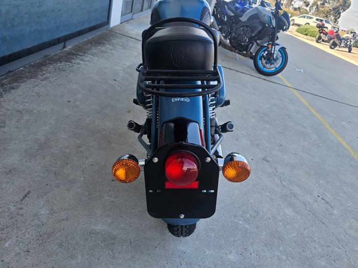 2021 ROYAL ENFIELD (SEE ALSO ENFIEL CLASSIC SQUADRON BLUE ABS Blue