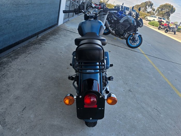 2021 ROYAL ENFIELD (SEE ALSO ENFIEL CLASSIC SQUADRON BLUE ABS Blue