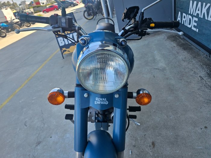 2021 ROYAL ENFIELD (SEE ALSO ENFIEL CLASSIC SQUADRON BLUE ABS Blue