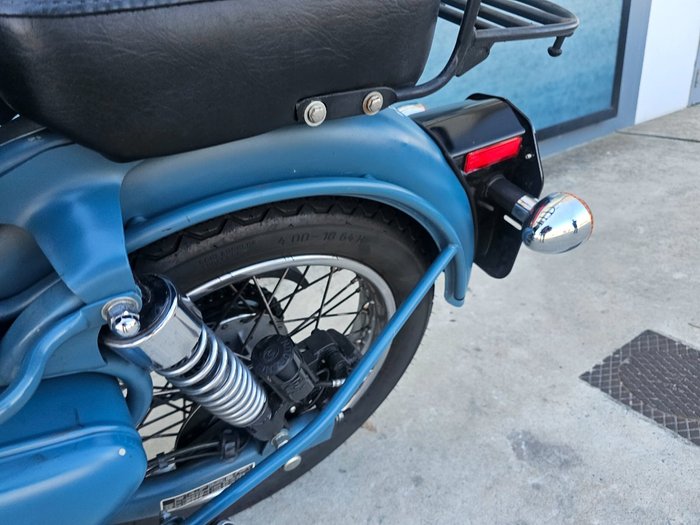 2021 ROYAL ENFIELD (SEE ALSO ENFIEL CLASSIC SQUADRON BLUE ABS Blue