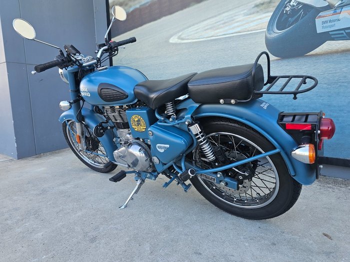2021 ROYAL ENFIELD (SEE ALSO ENFIEL CLASSIC SQUADRON BLUE ABS Blue