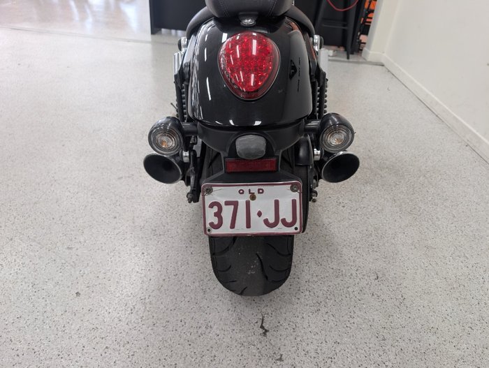 2012 Triumph THUNDERBIRD STORM Carbon Black / Sapphire Black