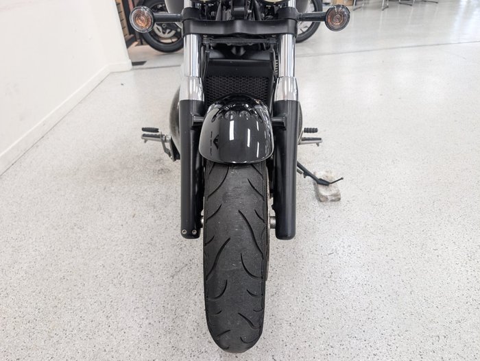 2012 Triumph THUNDERBIRD STORM Carbon Black / Sapphire Black