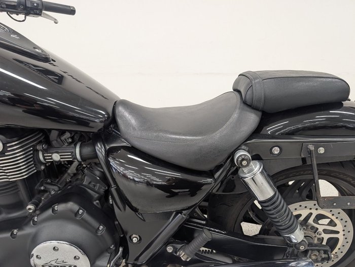 2012 Triumph THUNDERBIRD STORM Carbon Black / Sapphire Black