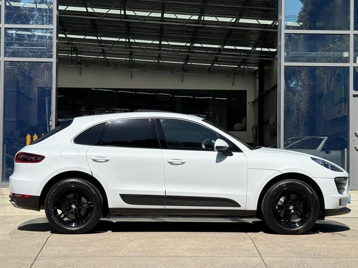 2018 Porsche Macan