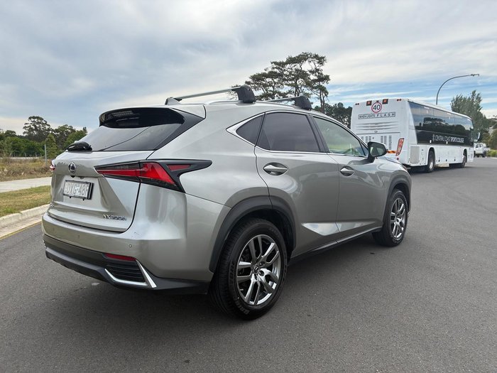 2019 Lexus NX 300h Luxury