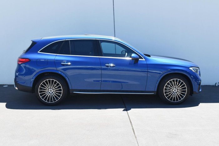 2025 Mercedes-Benz GLC-Class GLC300