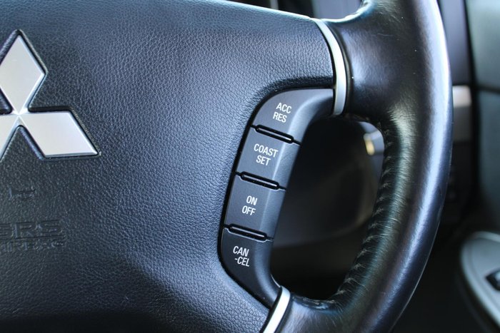 2014 Mitsubishi Pajero GLX-R