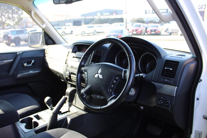 2014 Mitsubishi Pajero GLX-R