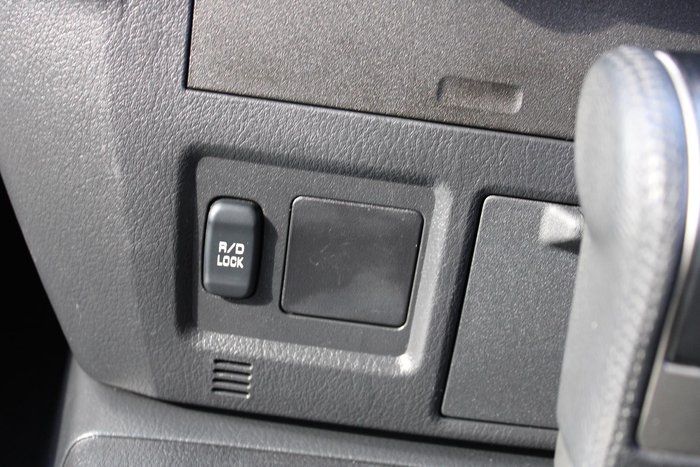 2014 Mitsubishi Pajero GLX-R