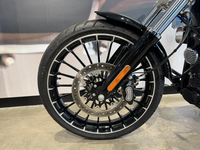 2016 Harley-Davidson Breakout 103 (FXSB) Softail Black