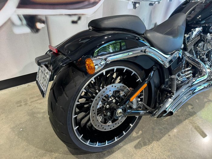 2016 Harley-Davidson Breakout 103 (FXSB) Softail Black