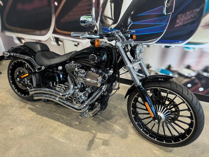 2016 Harley-Davidson Breakout 103 (FXSB) Softail Black