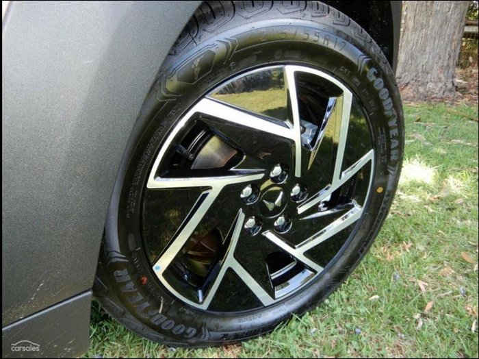 2025 Mahindra XUV3XO AX7L