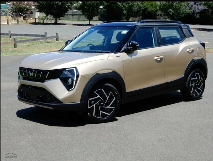 2025 Mahindra XUV3XO AX7L