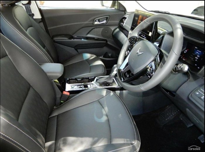 2025 Mahindra XUV3XO AX7L