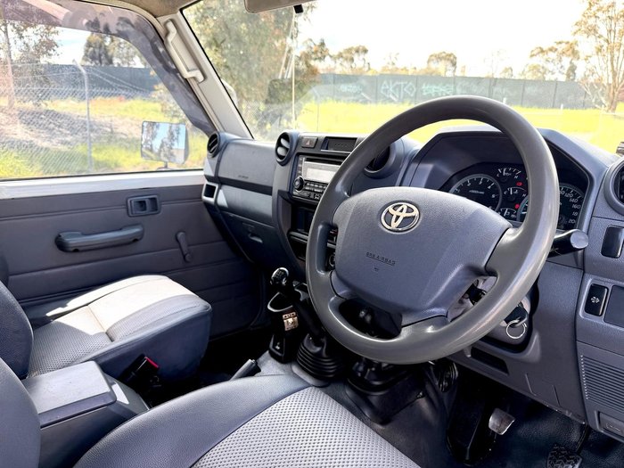 2019 Toyota Landcruiser Workmate VDJ79R 4X4 Dual Range French Vanilla