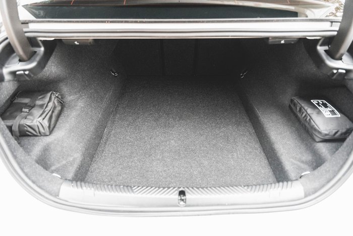 2024 BMW M5 G90 4X4 On Demand Alpine White