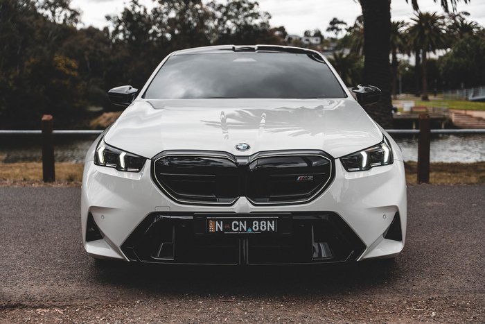 2024 BMW M5 G90 4X4 On Demand Alpine White