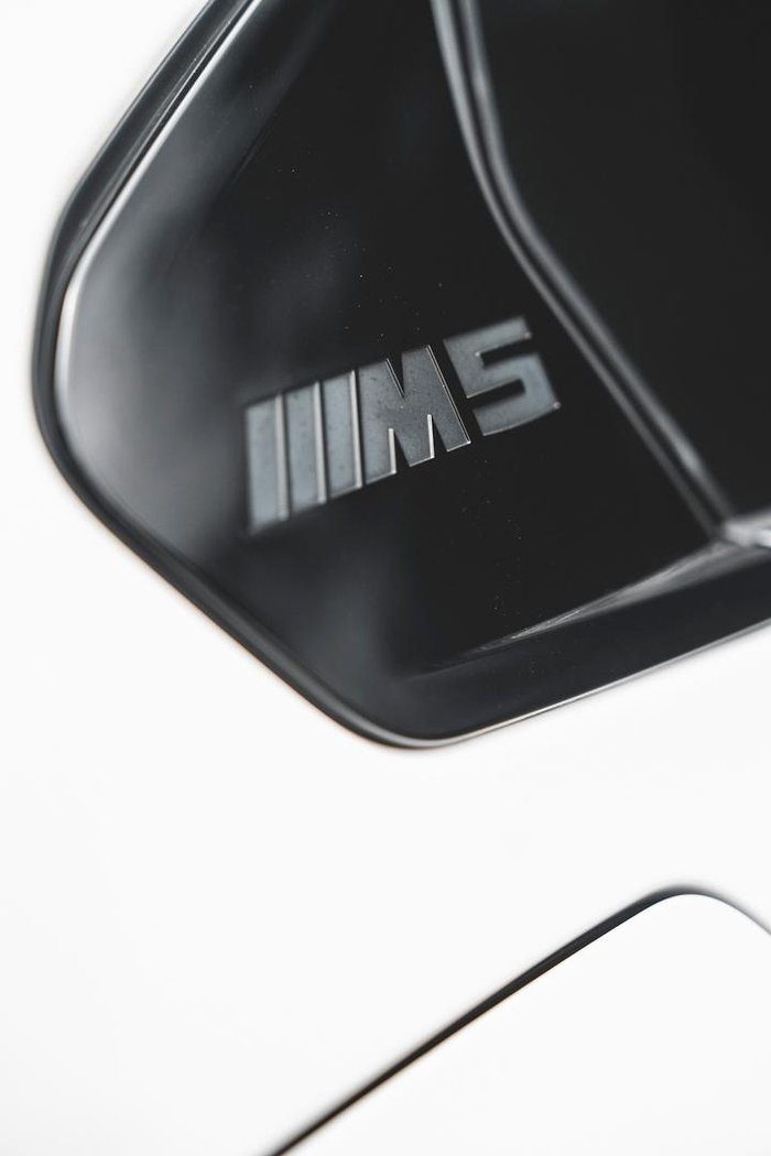 2024 BMW M5 G90 4X4 On Demand Alpine White