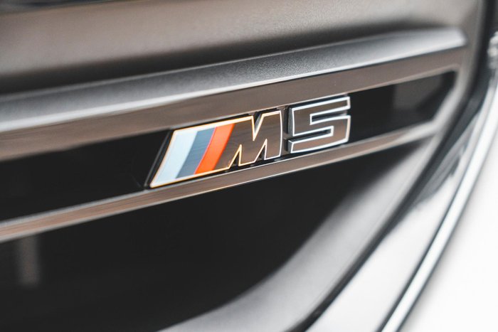 2024 BMW M5 G90 4X4 On Demand Alpine White