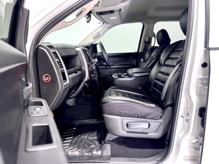 2021 RAM 1500 Express DS MY21 4X4 Dual Range Bright White