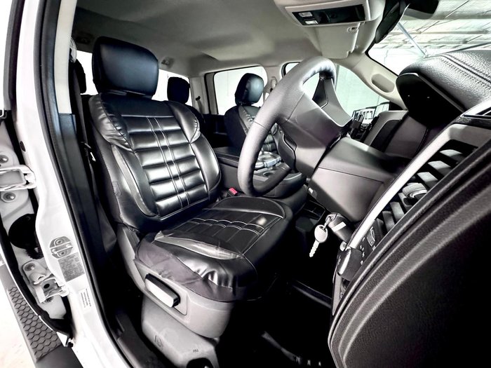 2021 RAM 1500 Express DS MY21 4X4 Dual Range Bright White