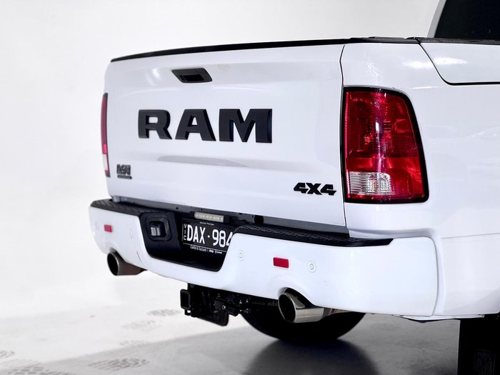 2021 RAM 1500 Express DS MY21 4X4 Dual Range Bright White