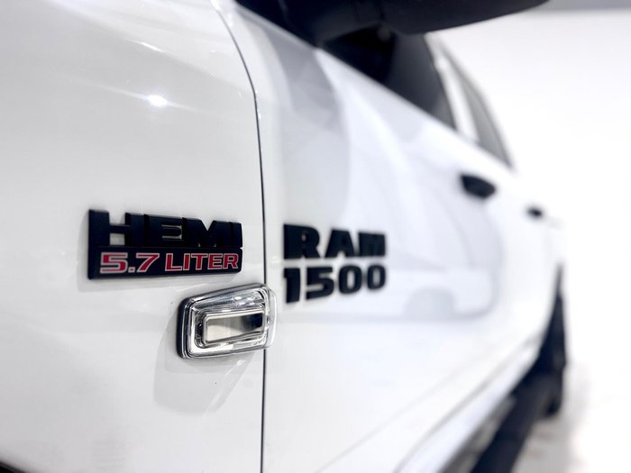 2021 RAM 1500 Express DS MY21 4X4 Dual Range Bright White