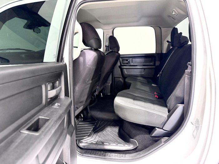 2021 RAM 1500 Express DS MY21 4X4 Dual Range Bright White