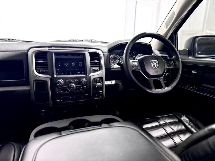 2021 RAM 1500 Express DS MY21 4X4 Dual Range Bright White