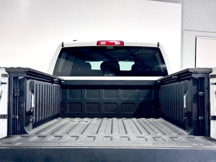 2021 RAM 1500 Express DS MY21 4X4 Dual Range Bright White