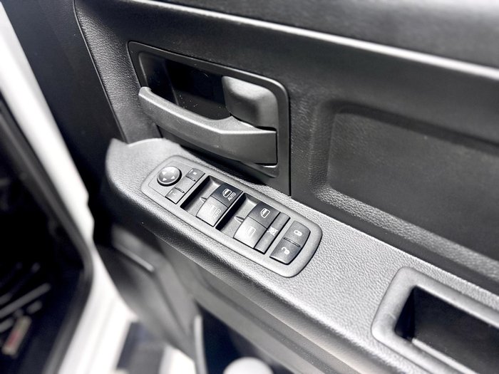 2021 RAM 1500 Express DS MY21 4X4 Dual Range Bright White