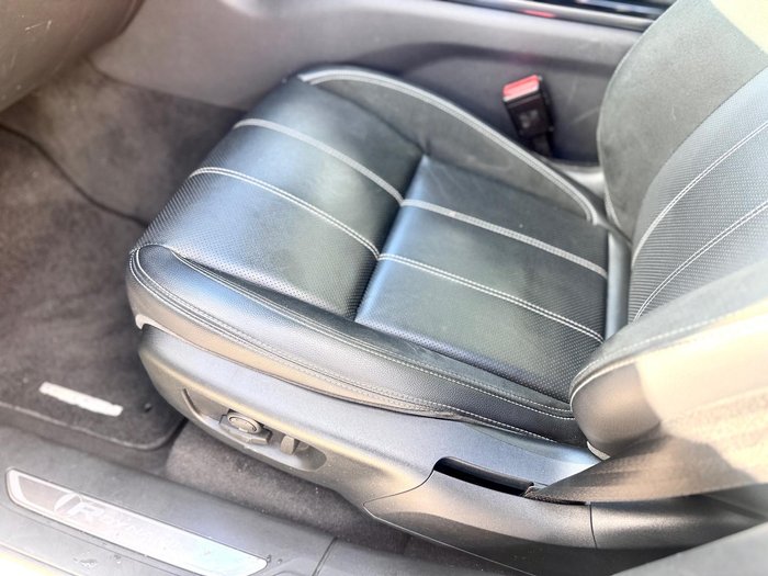 2019 Land Rover Range Rover Velar P250 R-Dynamic S L560 MY20 AWD Fuji White