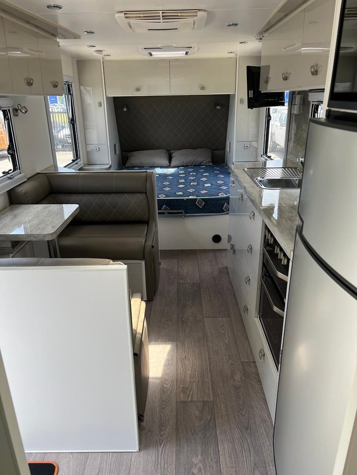 2020 Design RV Forerunner Van 5, 20'