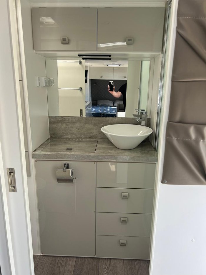 2020 Design RV Forerunner Van 5, 20'