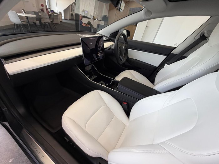 2019 Tesla Model 3 Performance