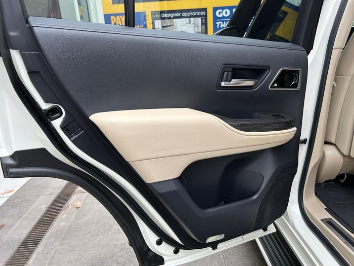 2022 Toyota Landcruiser Sahara ZX