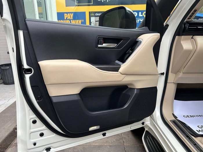 2022 Toyota Landcruiser Sahara ZX